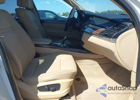 2010 BMW X5 xDrive30I z USA, uszkodzony, nr VIN 5UXFE4C50AL382734